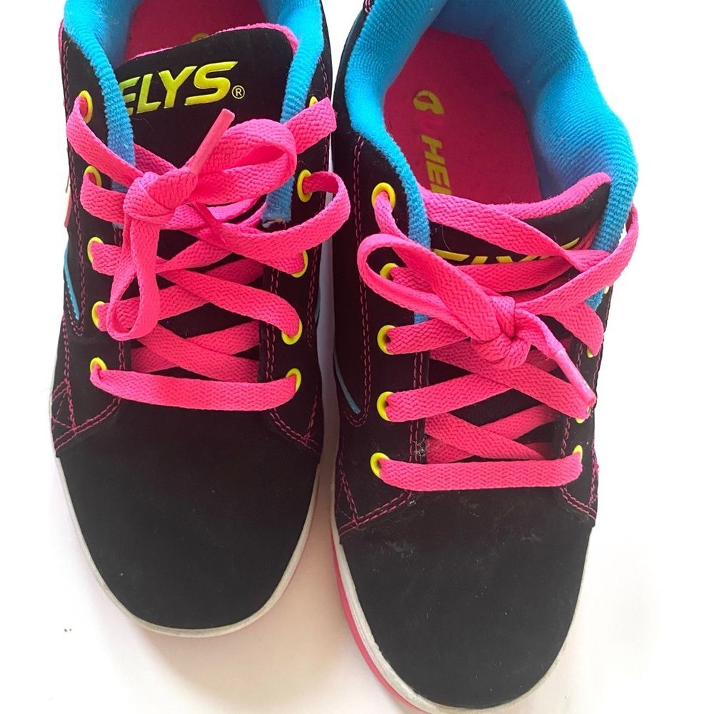 Heelys Black Sneakers with Hot Pink Laces and Turquoise Lining